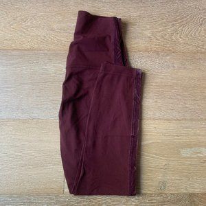 Lululemon Burgundy Velvet Stripe Detail | Align 23"